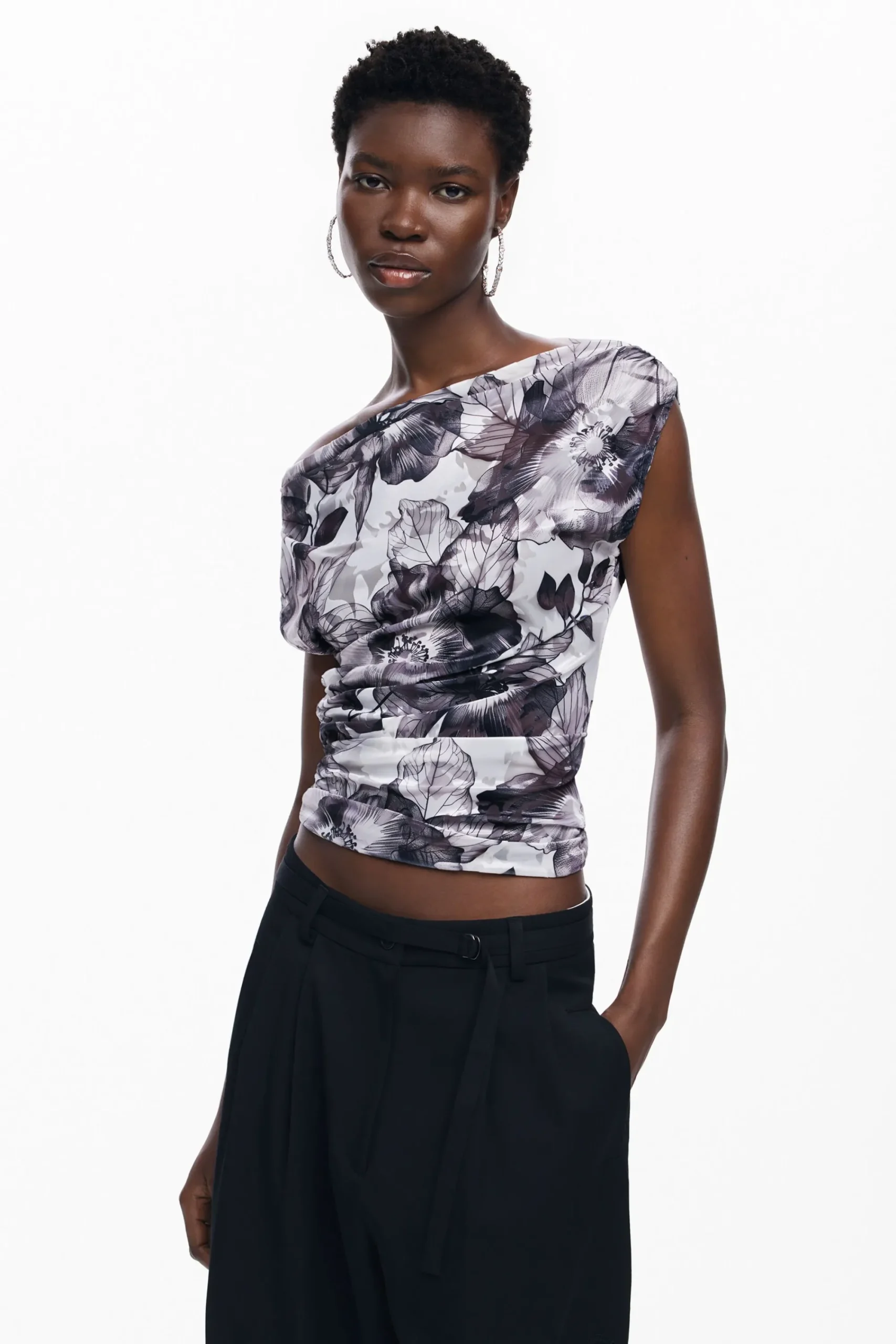 Camisas E Blusas|T-shirts<Desigual Camiseta assimétrica com flores