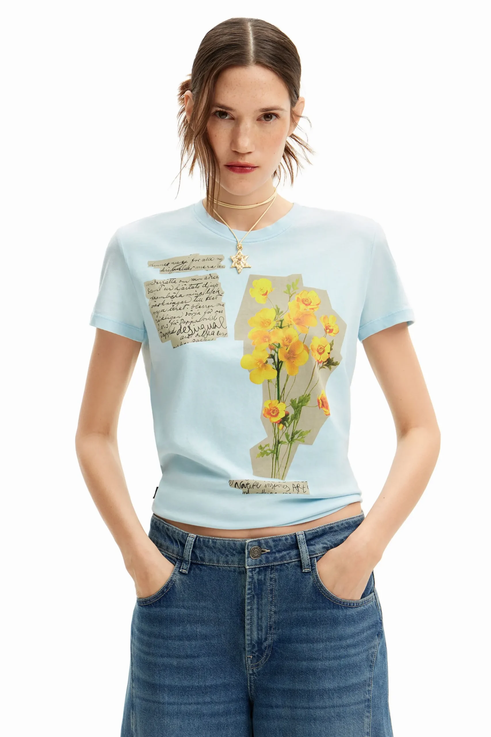 Camisas E Blusas|T-shirts<Desigual Camiseta com patches de flores