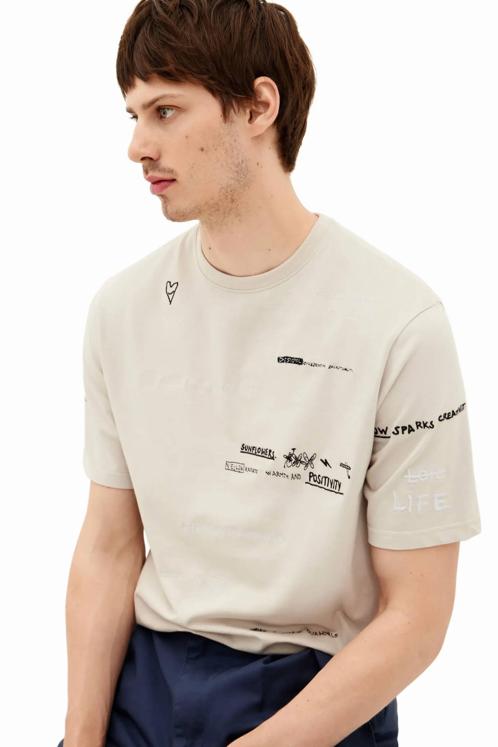 T-shirts<Desigual Camiseta de manga curta com design de lettering