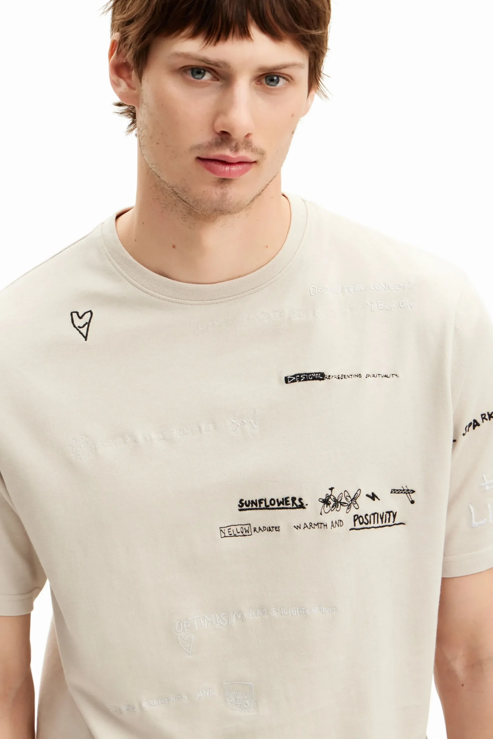 T-shirts<Desigual Camiseta de manga curta com design de lettering