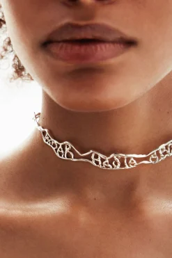 Joalharia<Desigual Colar choker mensagem estreita banho prata Zalio