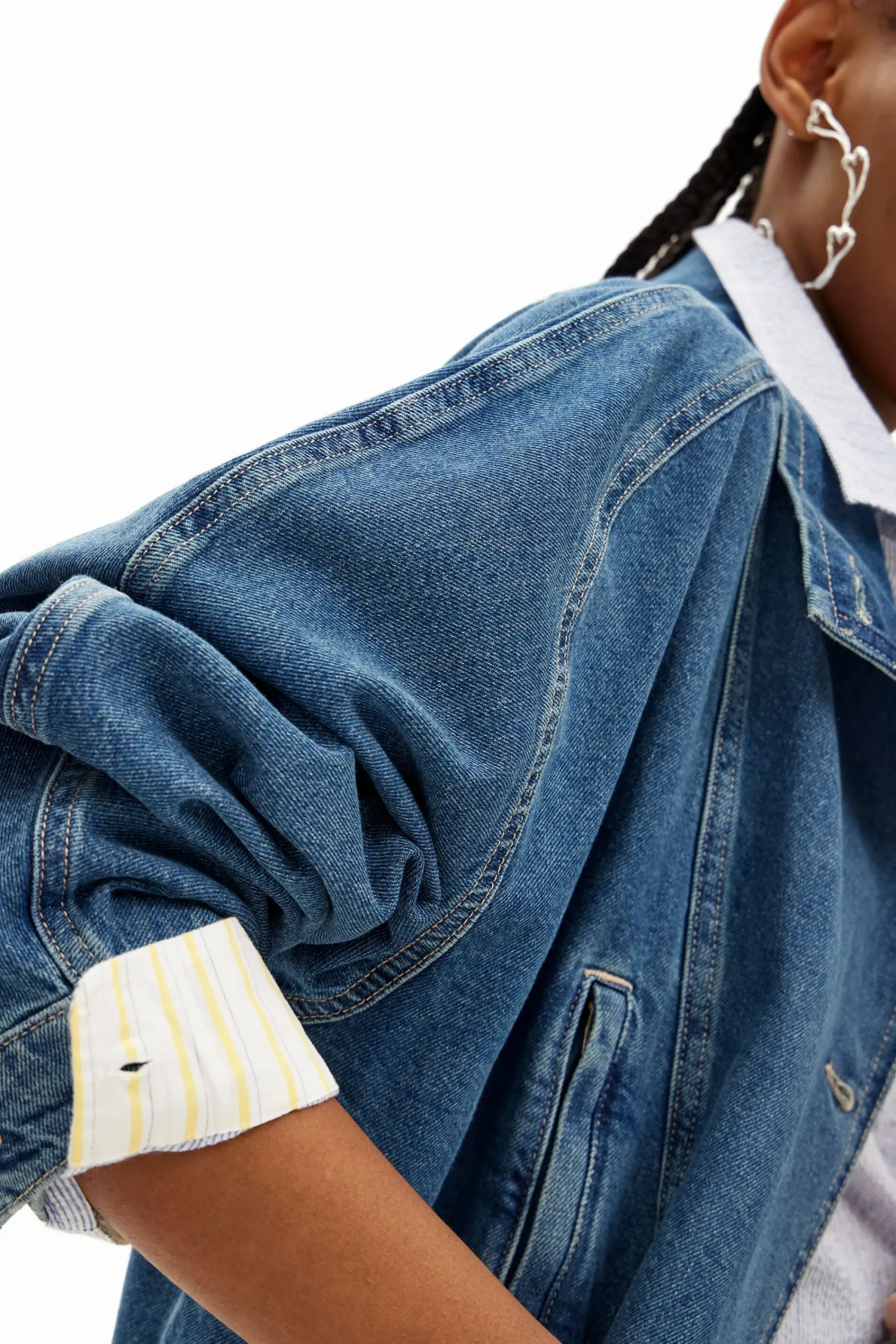 Casacões E Casacos<Desigual Jaqueta jeans com efeito listrado e decote em V.