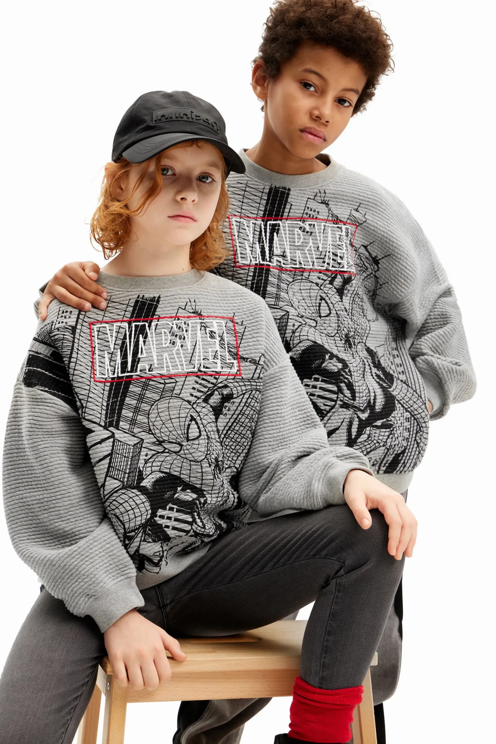 Malhas E Camisolas<Desigual Moletom listrado da Marvel