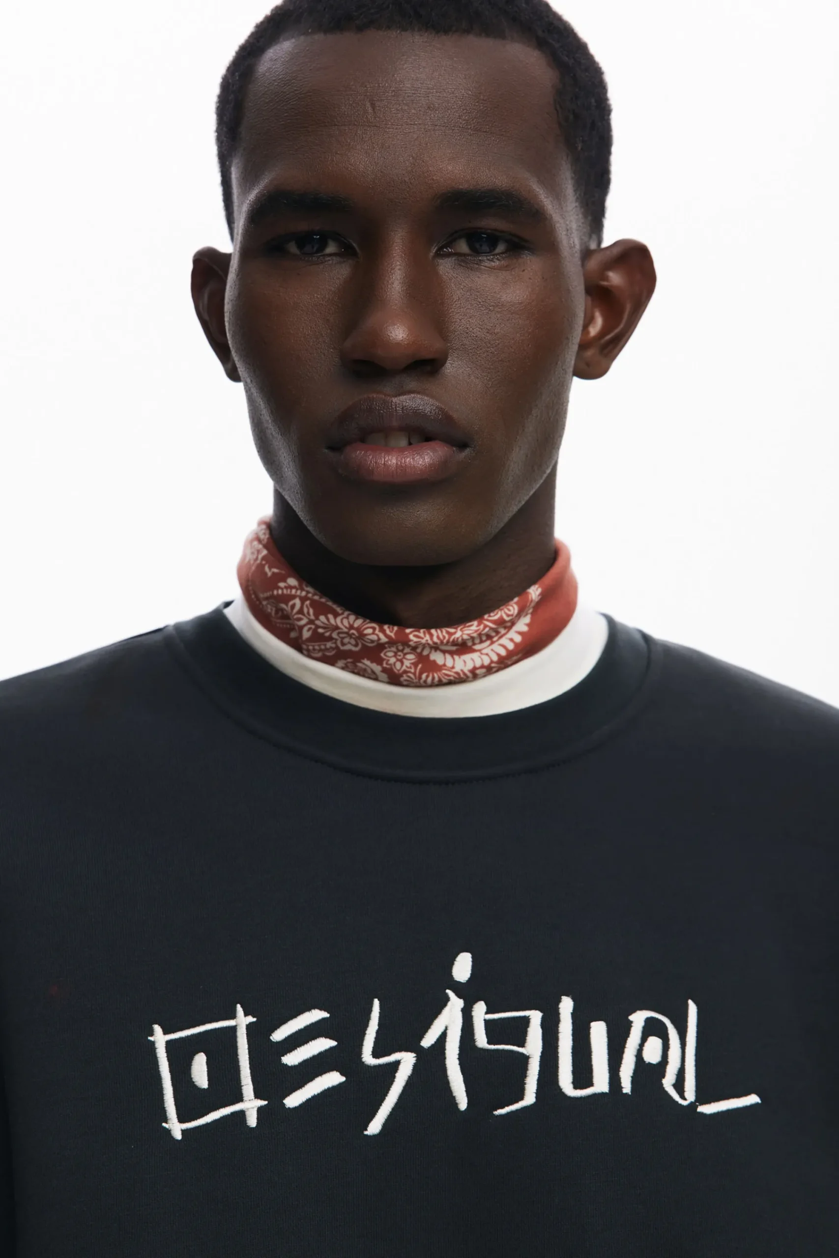 Malhas E Sweatshirts<Desigual Sweatshirt Japan Magazine ponto